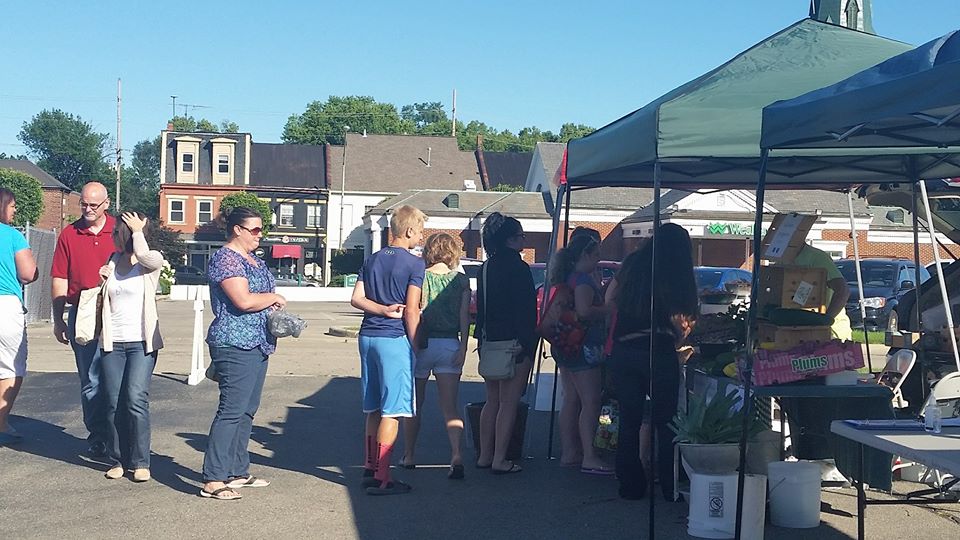 farmers market customers